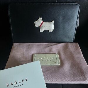 • Radley London Refined Navy Leather Bifold Wallet with Blush Interior